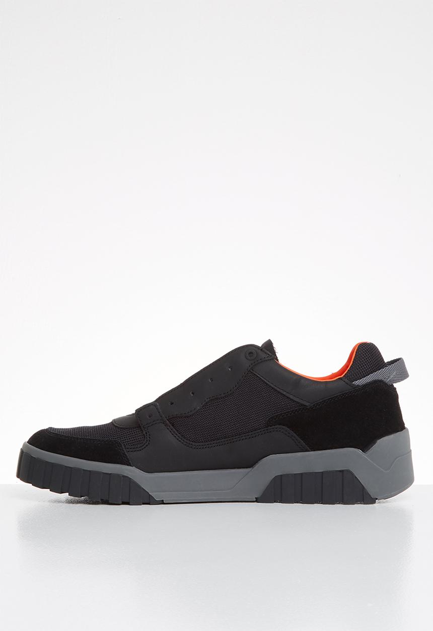 Diesel  - S-le rua on  - black