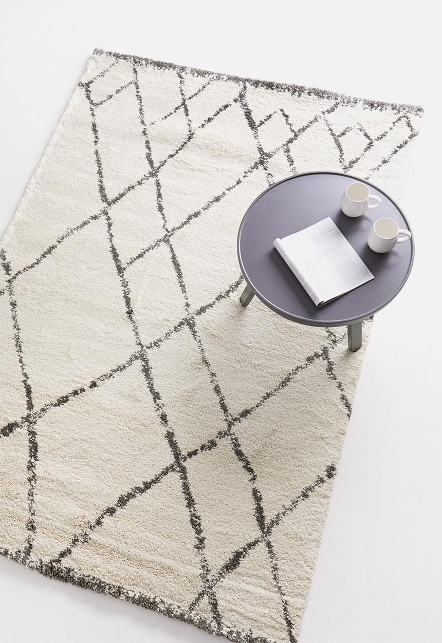 Fotakis - Royal nomadic shaggy rug - cream triangles
