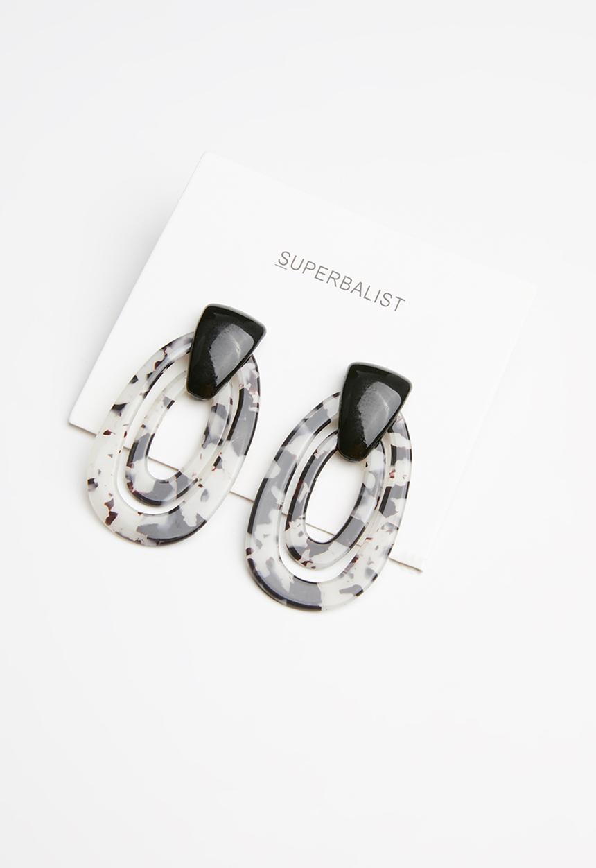 Superbalist - Double hoop resin earrings - black & white 
