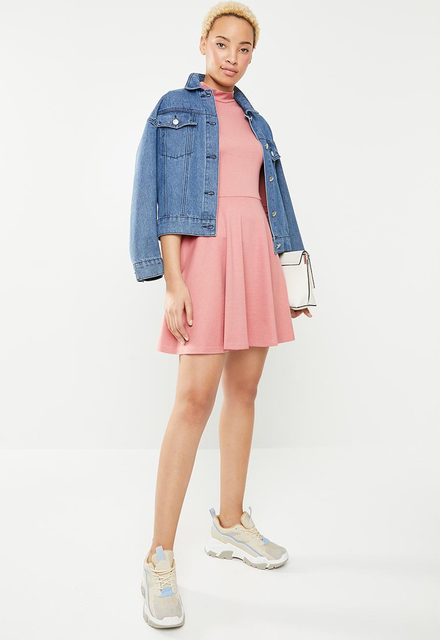 c(inch) - Fit and flare turtleneck dress - pink