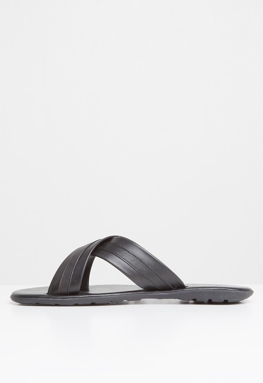 Pringle of Scotland - Cole sandal - black