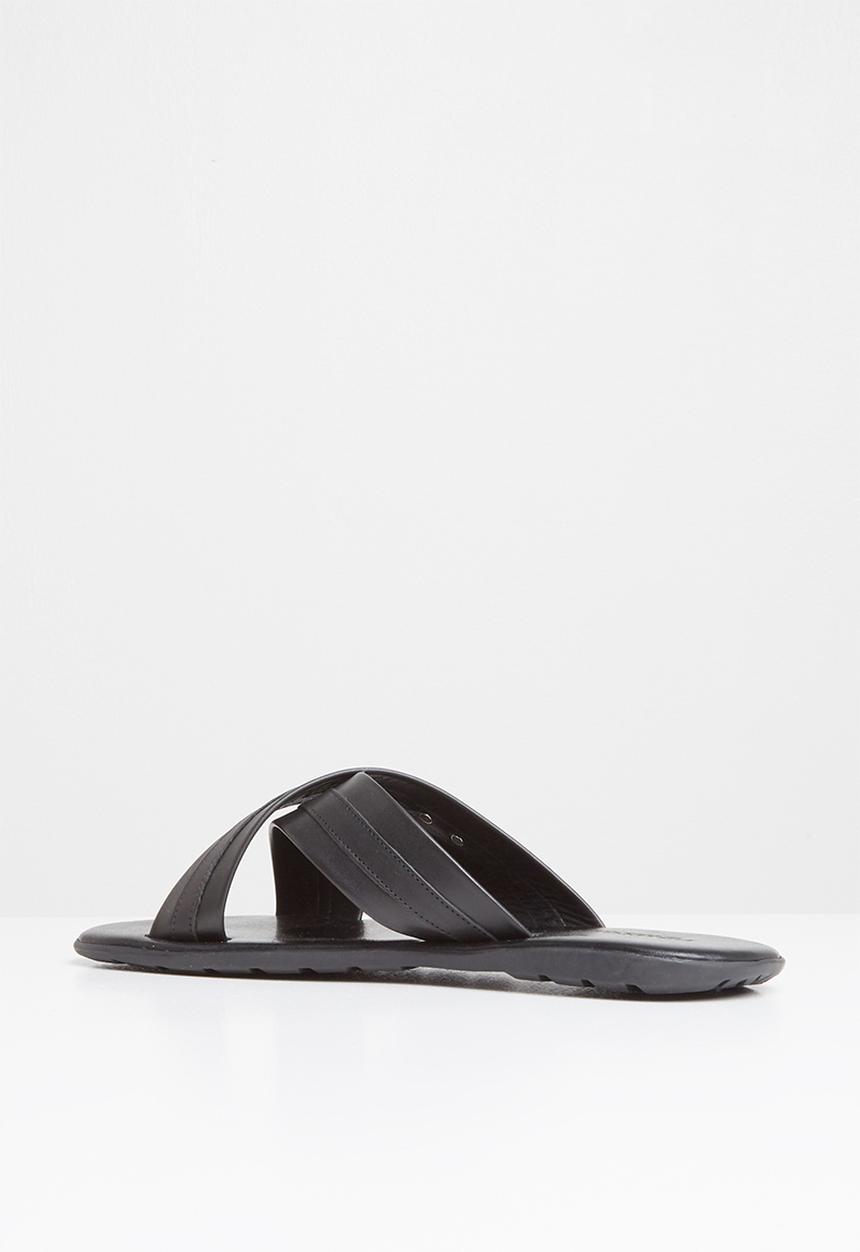 Pringle of Scotland - Cole sandal - black