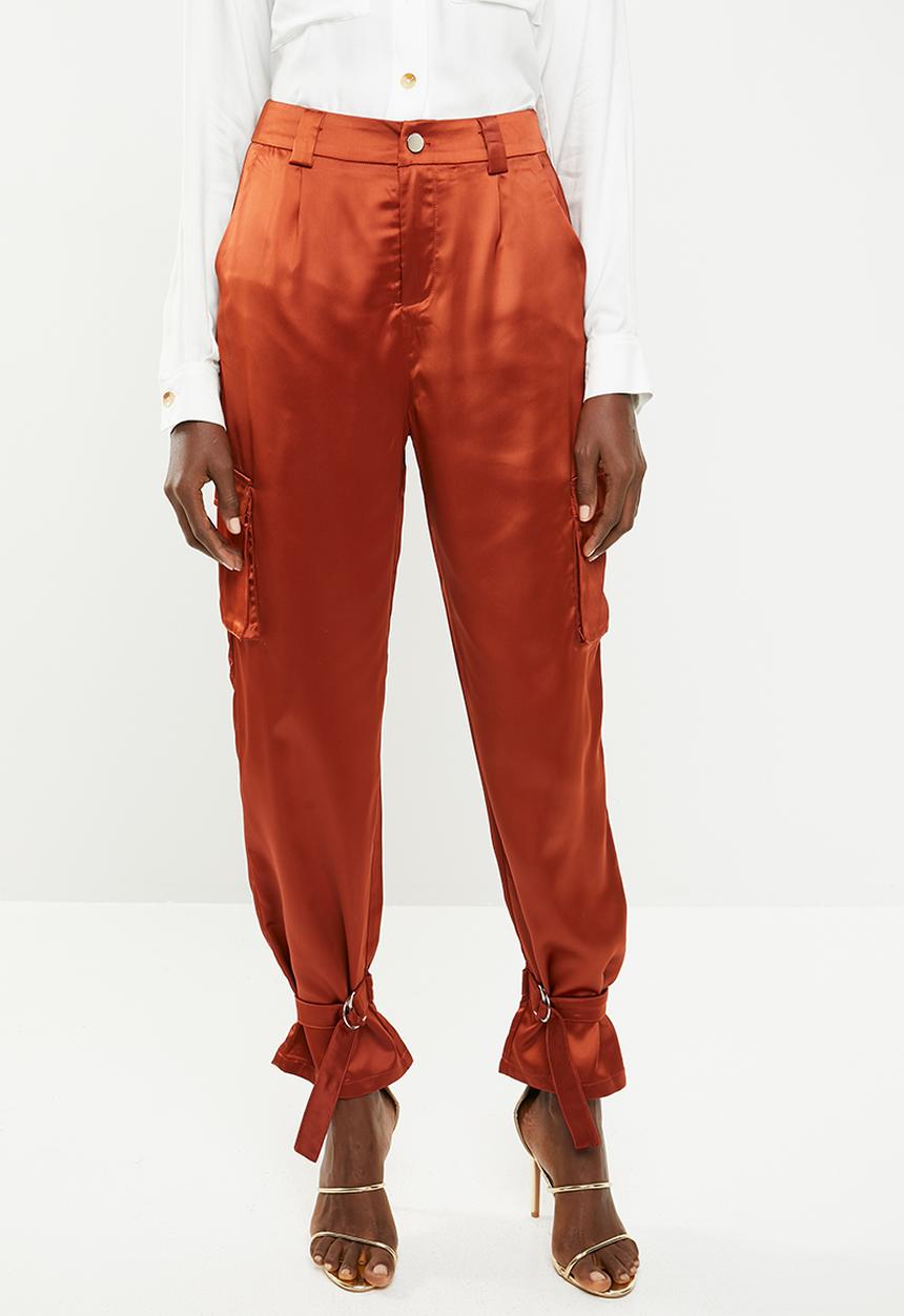 Missguided - Satin pocket detail slim leg cargo pants - orange