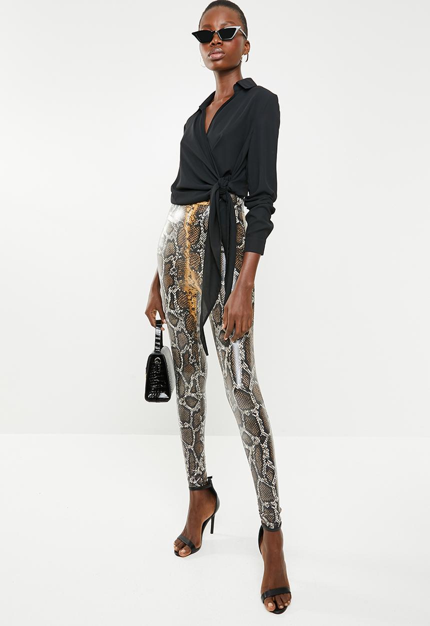 Missguided - Snake print wet look legging - grey