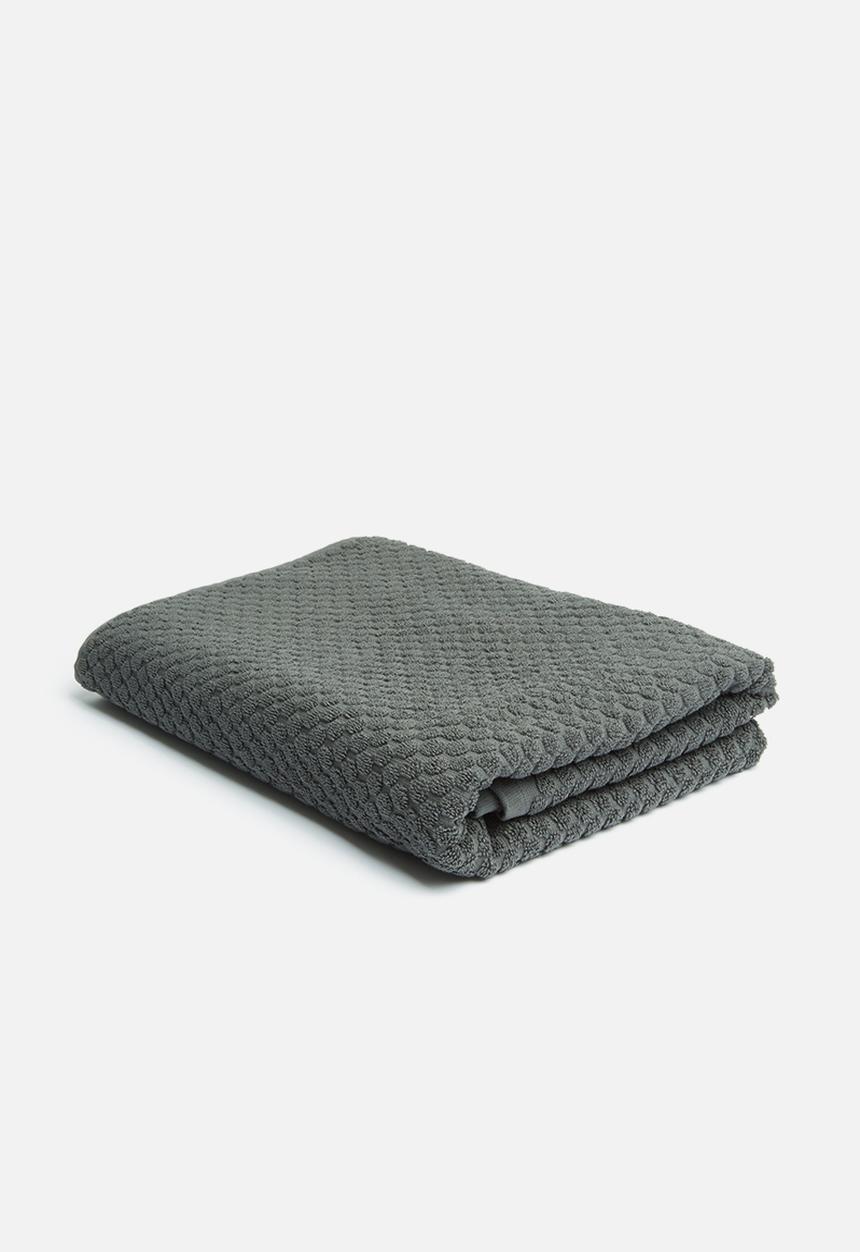 Linen House - Jordan spot bath sheet - asphalt