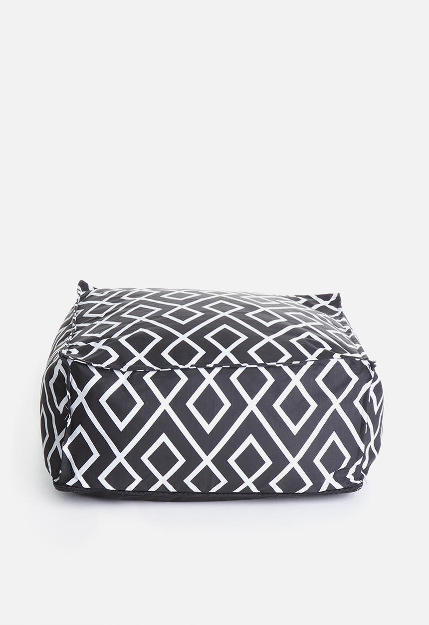 Sixth Floor - Play floor cushion - black & white