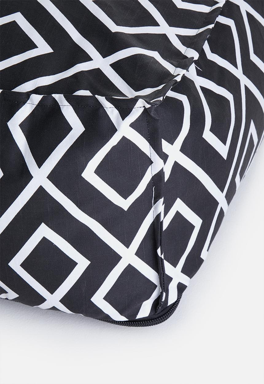 Sixth Floor - Play floor cushion - black & white