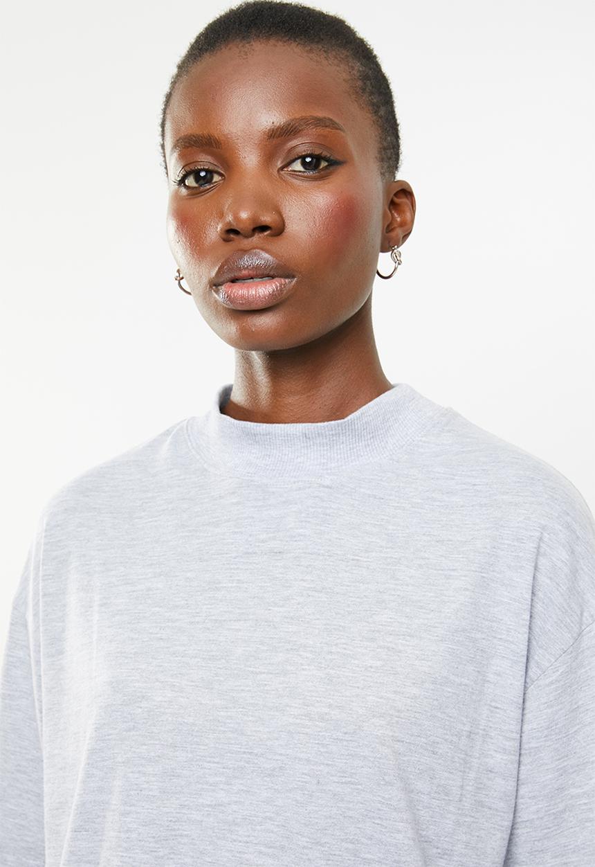 Superbalist - Hi neck grown on sleeve tee - grey melange