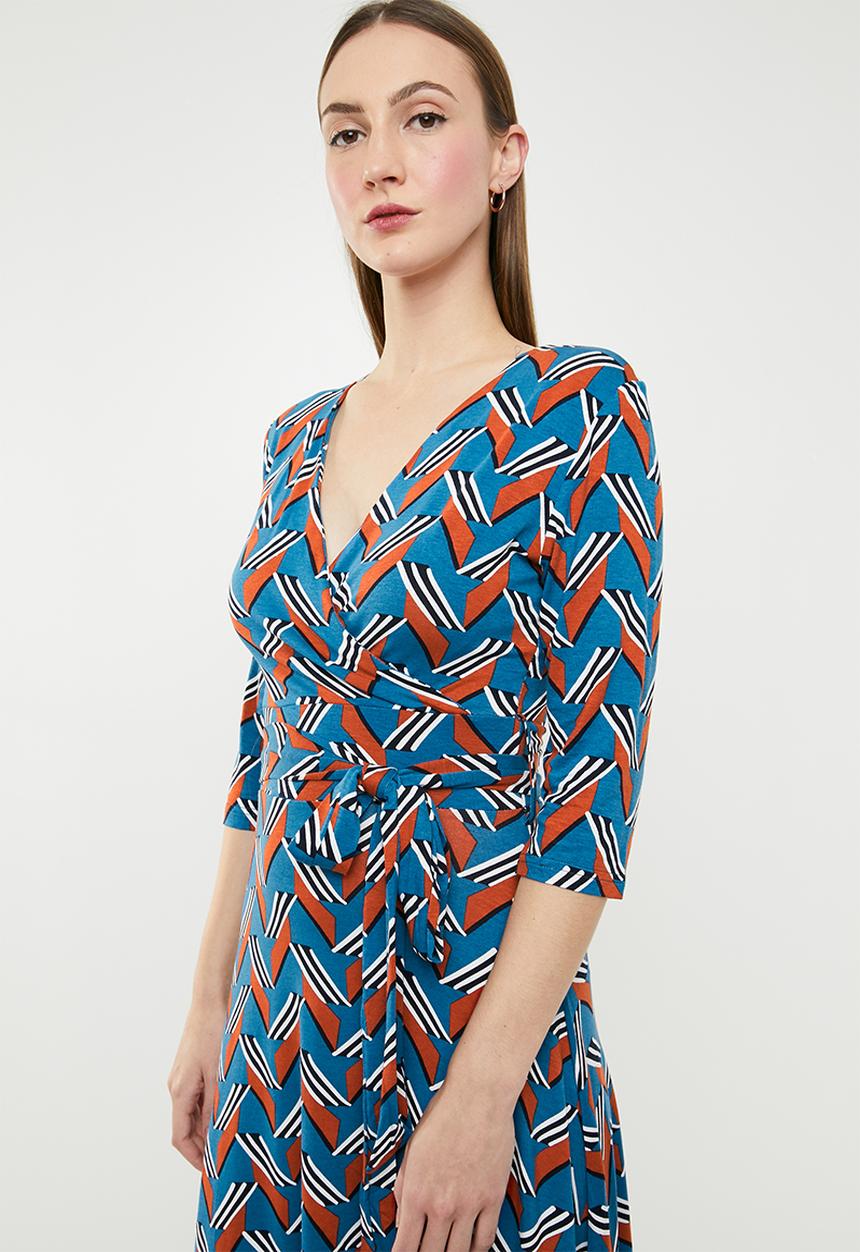 edit - 3/4 sleeve fit and flare dress - multi