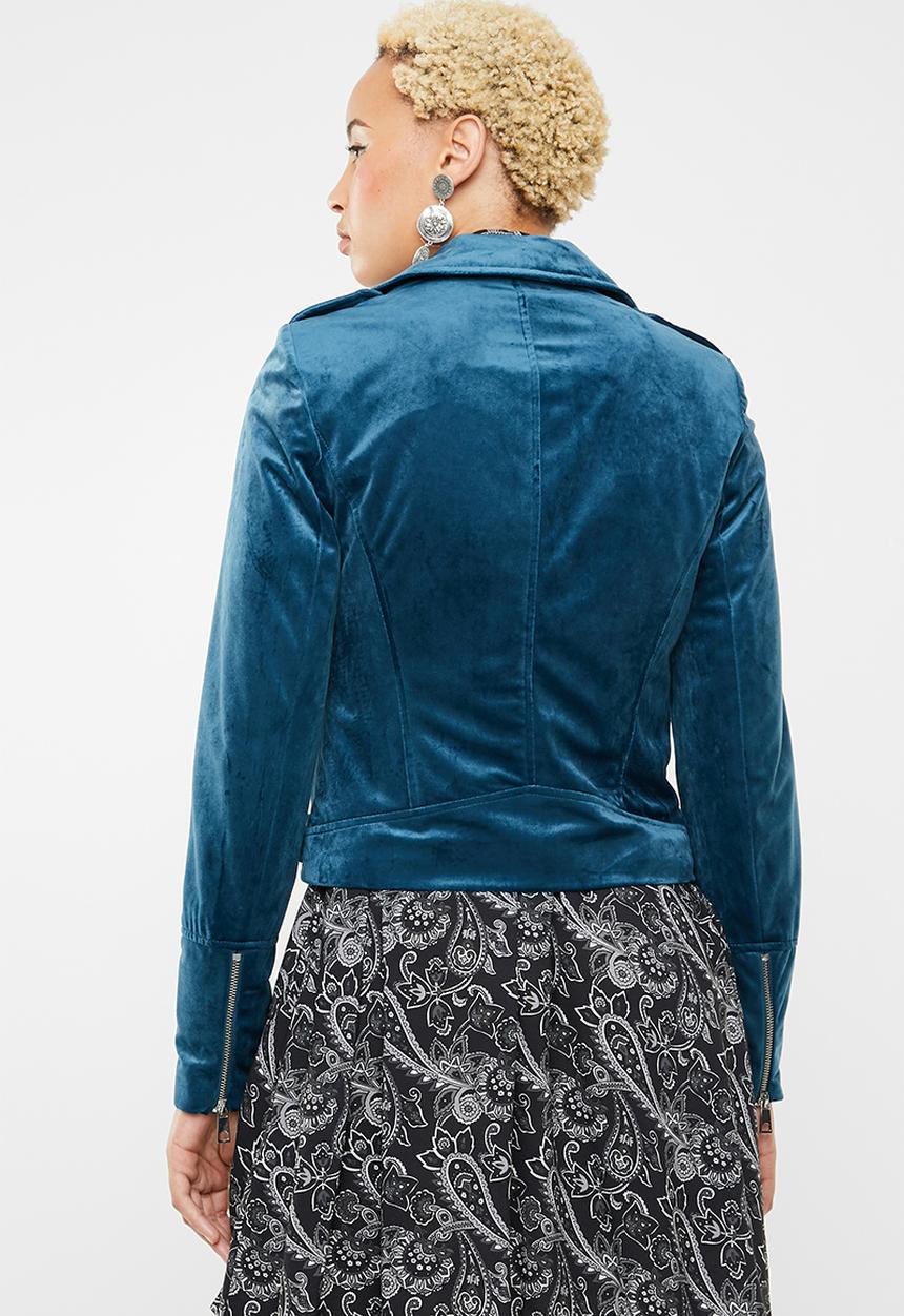 Vero Moda - Hazle velvet short jacket - blue