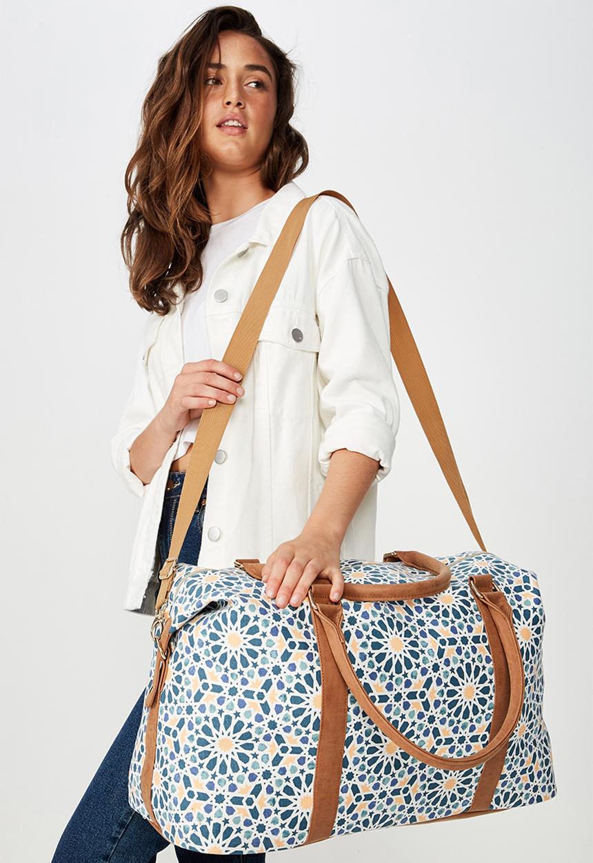 Typo - Buffalo overnighter bag - white &  blue 
