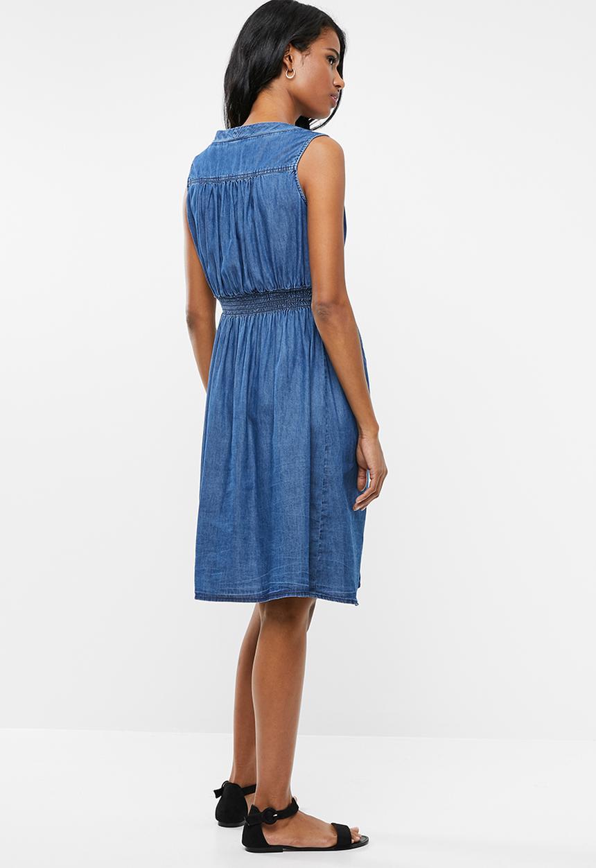 Cherry Melon - Maternity Sleeveless denim dress - blue