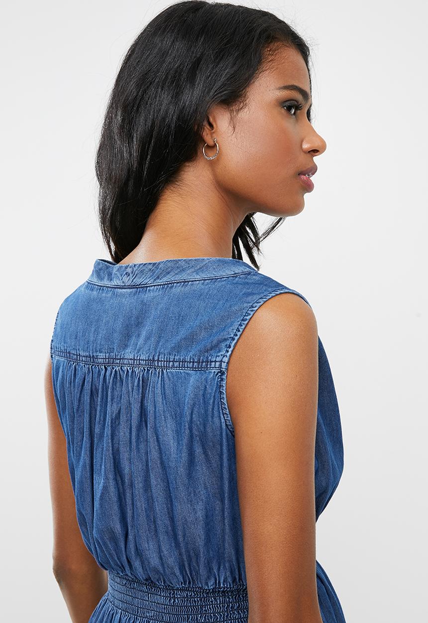 Cherry Melon - Maternity Sleeveless denim dress - blue