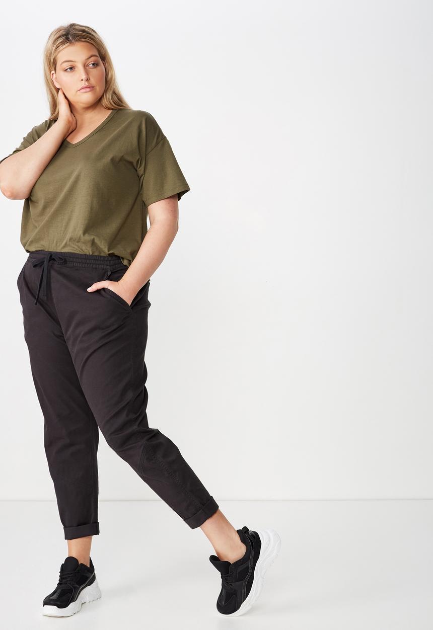 Cotton On - Curve rolled hem chino  - black