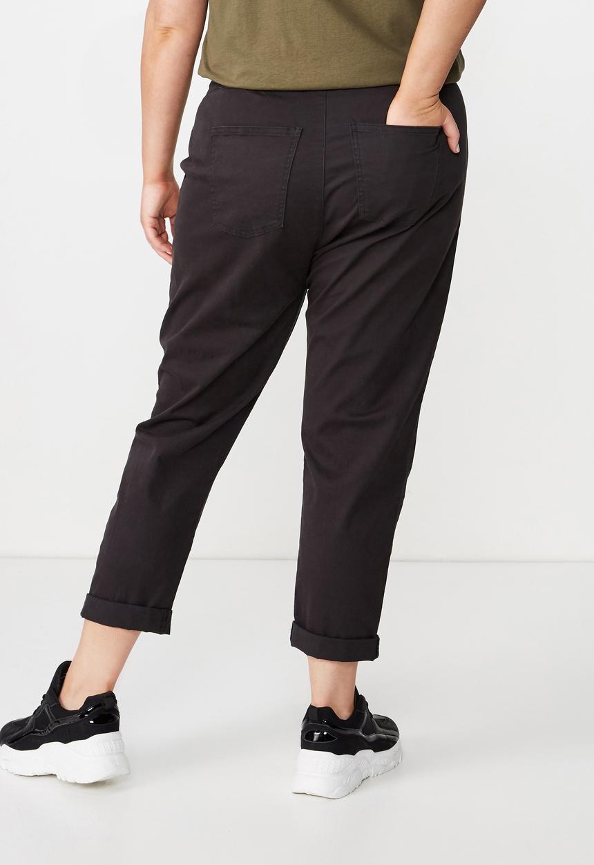 Cotton On - Curve rolled hem chino  - black