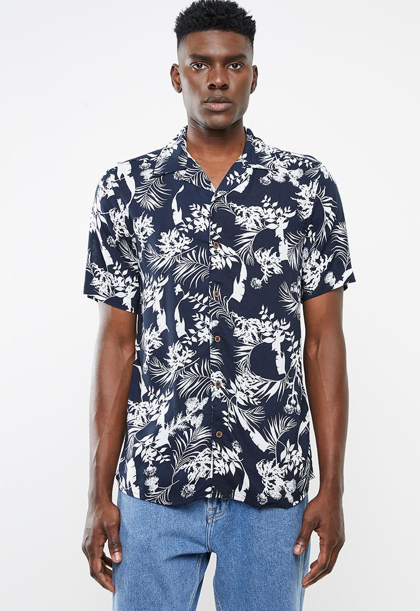 Only & Sons - Larry short sleeve all over print viscose shirt - navy