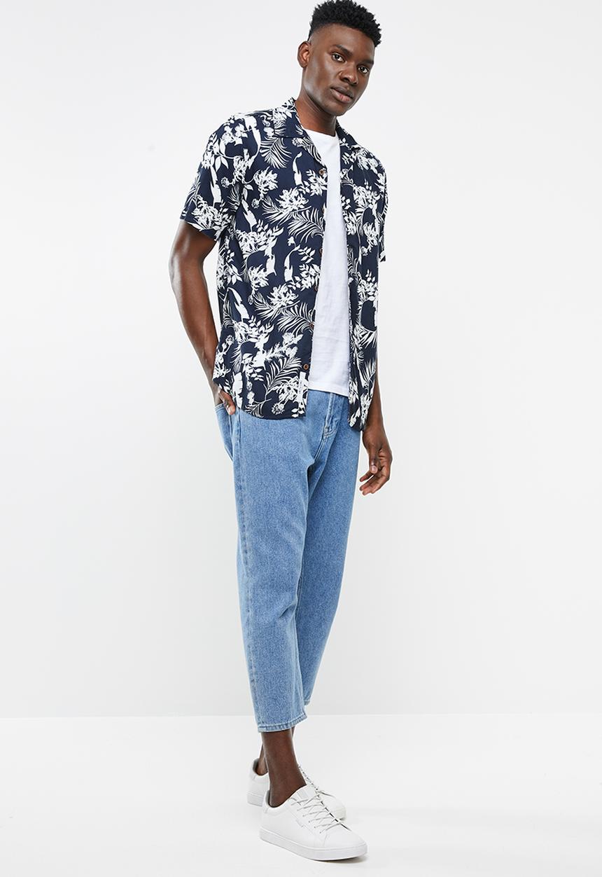 Only & Sons - Larry short sleeve all over print viscose shirt - navy