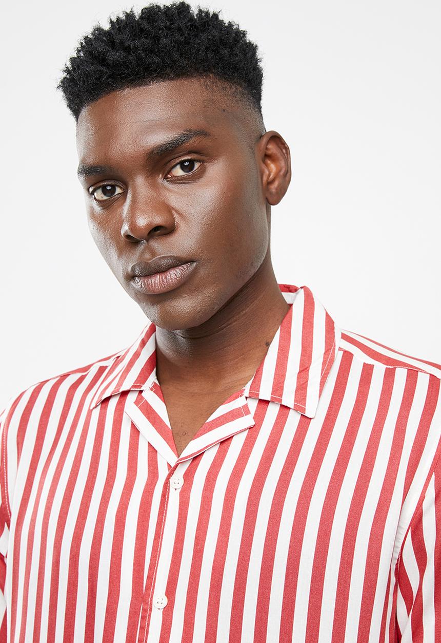 Only & Sons - Wayne short sleeve striped viscose shirt - red
