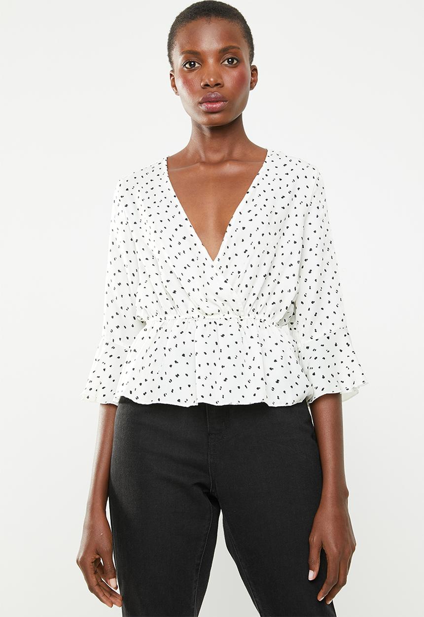 Missguided - Spot wrap front peplum top - cream & black