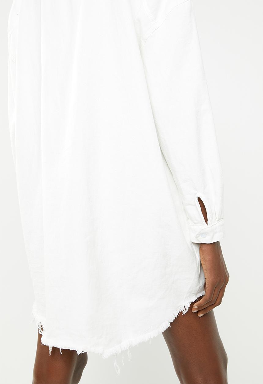Missguided - Oversized denim shirt dress - white