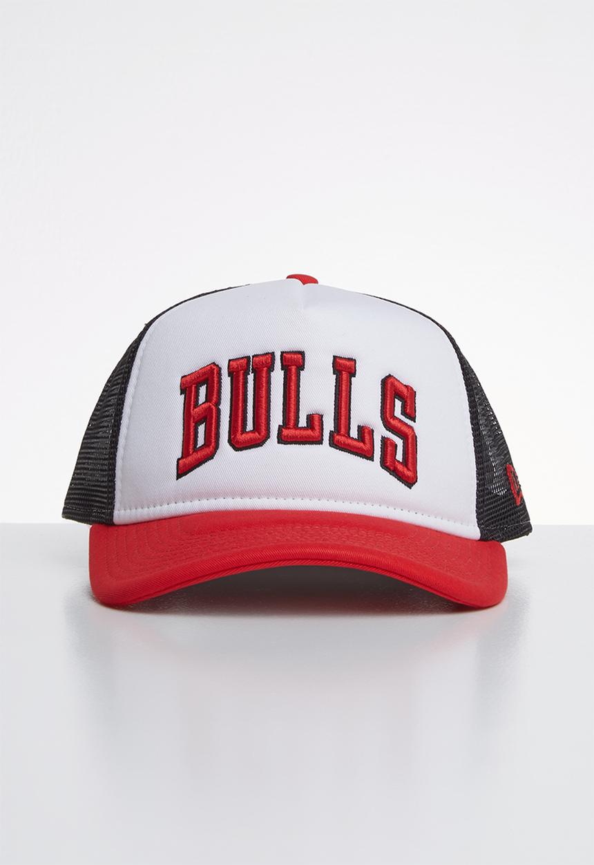 New Era - Trucker team colour block Chicago Bulls - white & red 