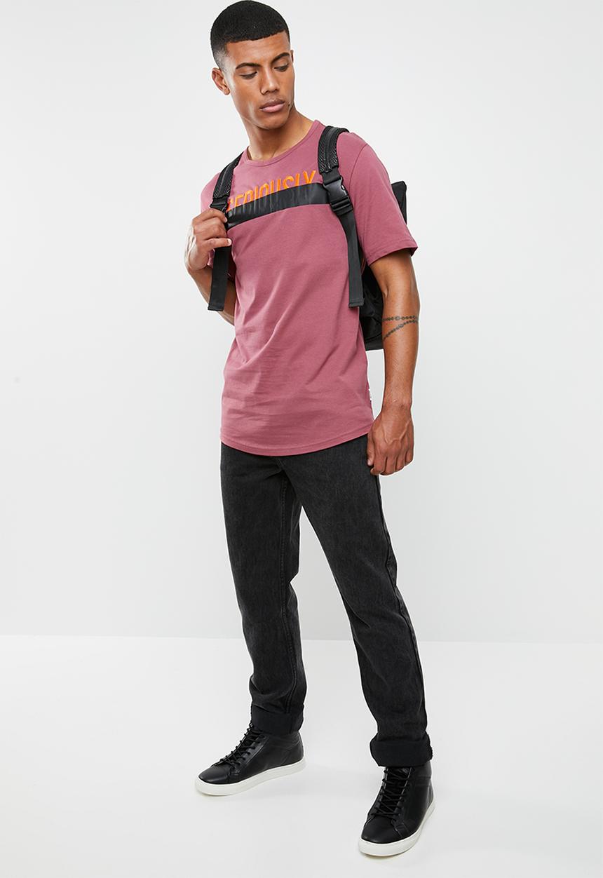 Only & Sons - Eagles short sleeve curved tee - burgundy