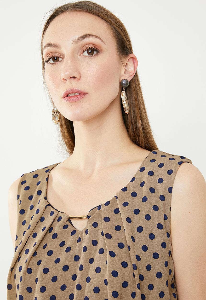 edit - Sleeveless dress with pleats - brown & navy 
