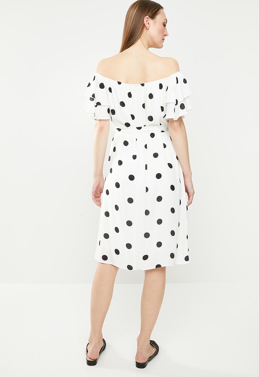 edit - Flutter sleeve shift dress - black and white
