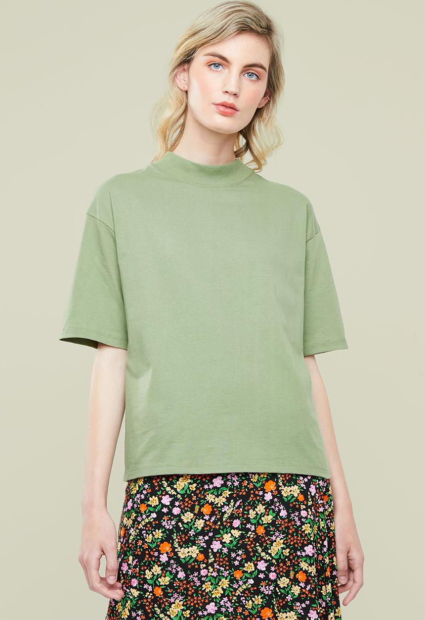 Superbalist - Hi neck grown on sleeve tee - green