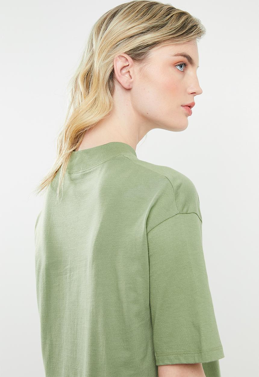 Superbalist - Hi neck grown on sleeve tee - green