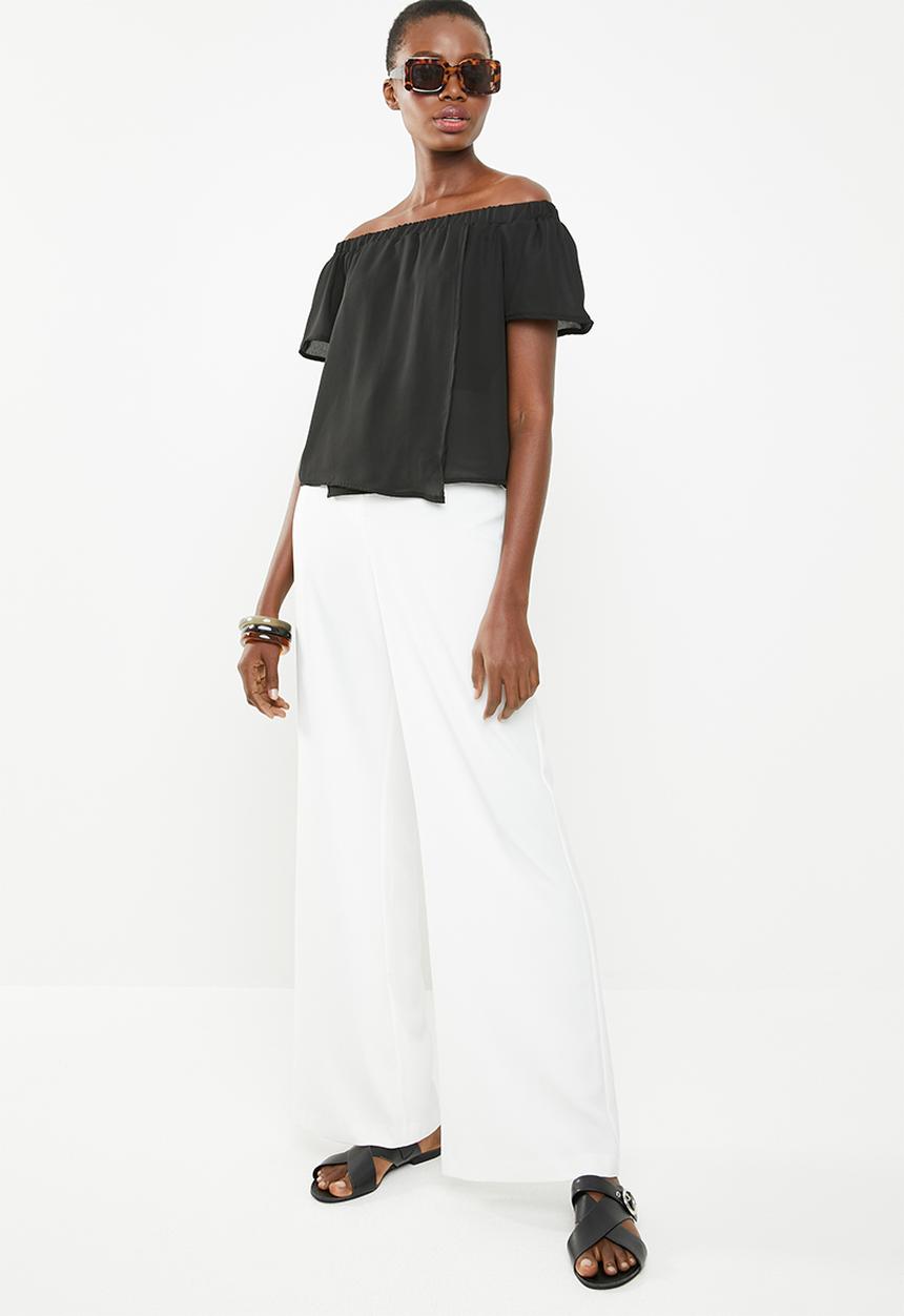 Superbalist - Off the shoulder wrap front top - black