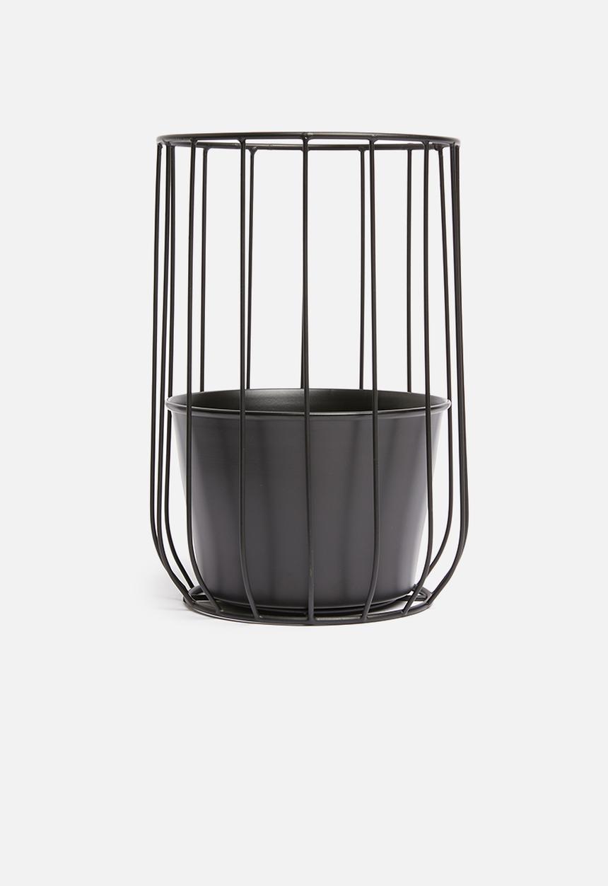 Sixth Floor - Nellie planter - black