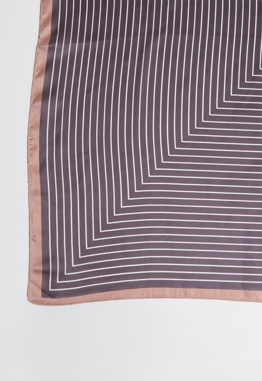 Joy Collectables - Stripe scarf - grey and white