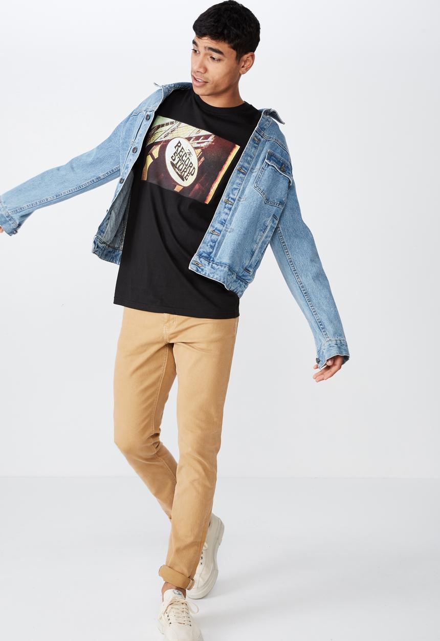 Cotton On - Tbar photo tee - black