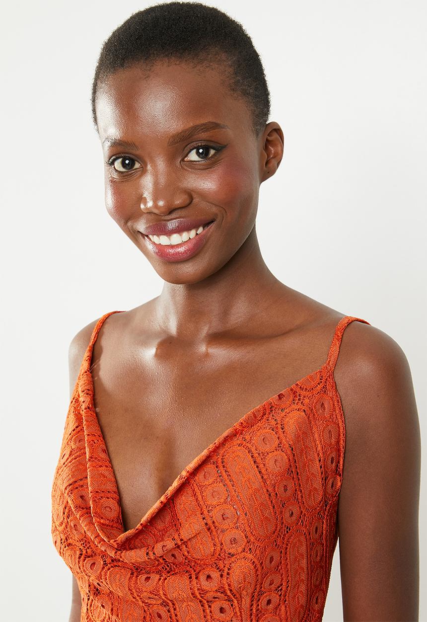 Missguided - Cowl neck lace mini dress - rust
