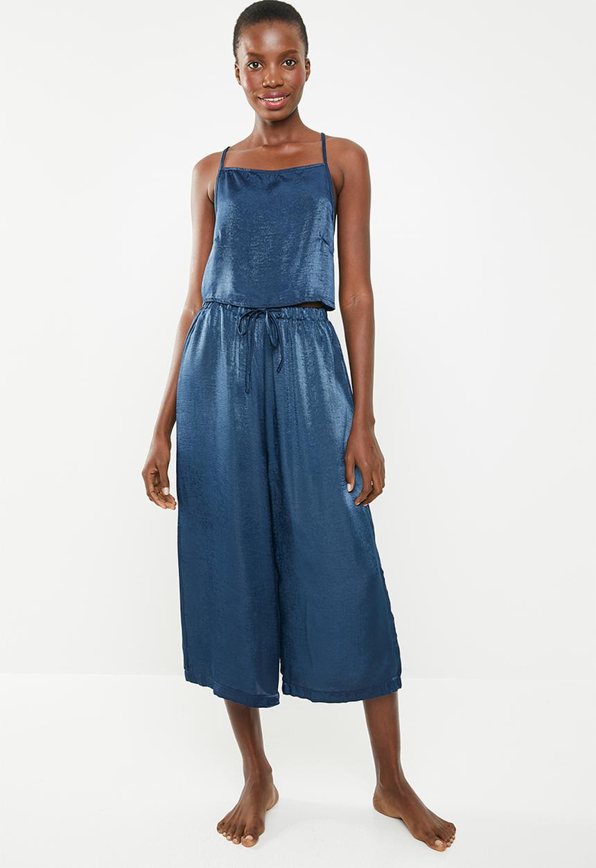 Missguided - Cami cross back culotte pyjama set - navy