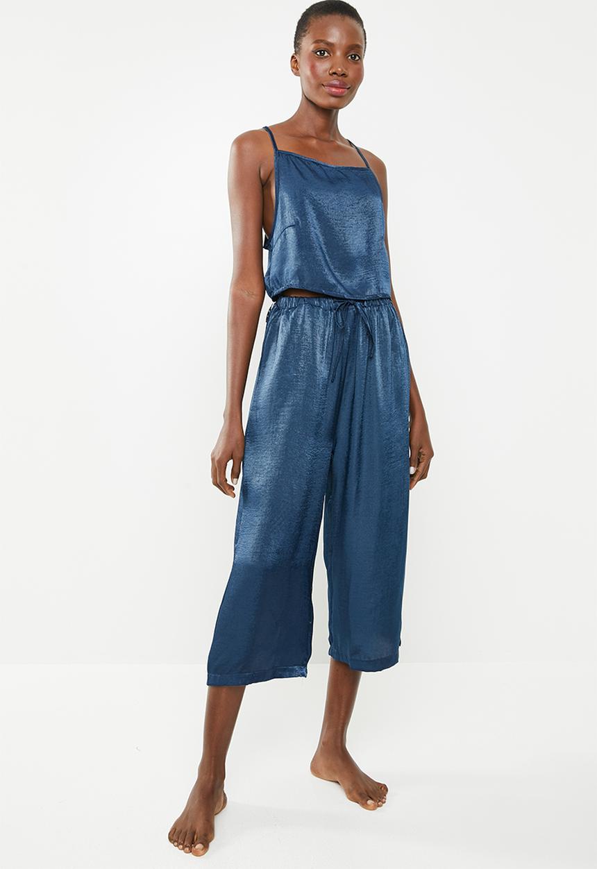 Missguided - Cami cross back culotte pyjama set - navy
