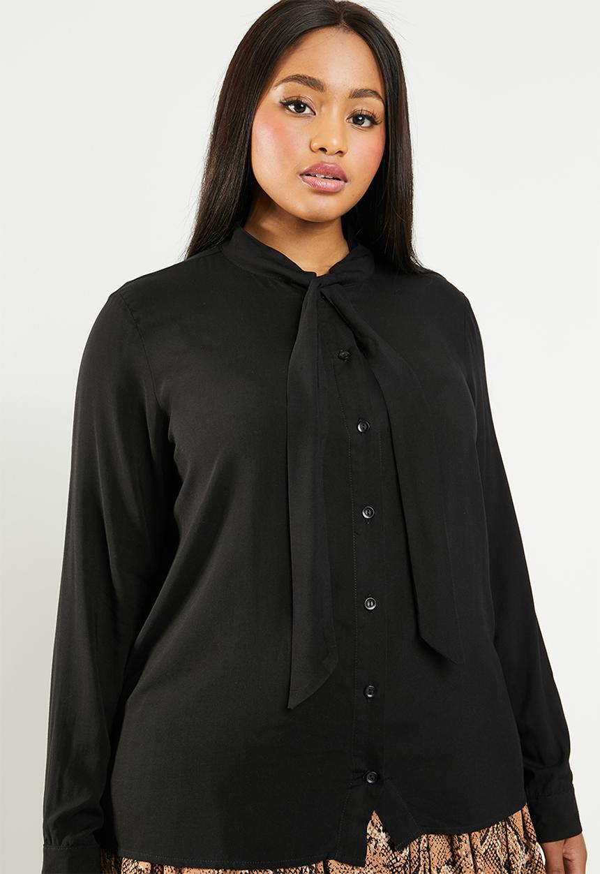 edit Plus - Kitty bow soft shirt - black