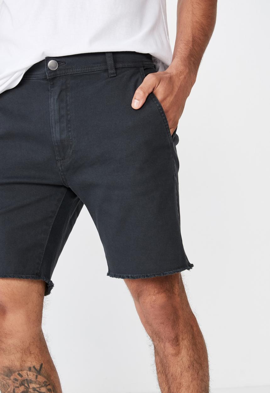 Cotton On - Raw hem chino short  - black