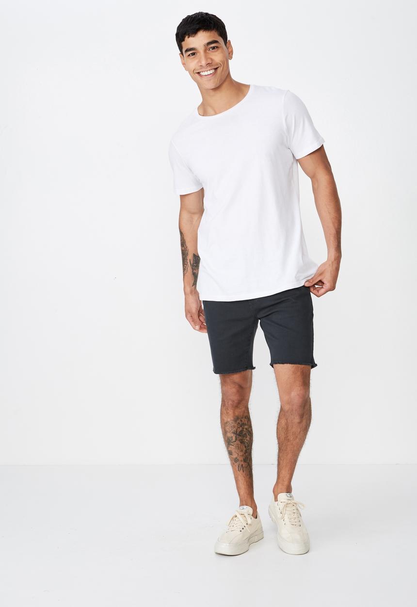 Cotton On - Raw hem chino short  - black