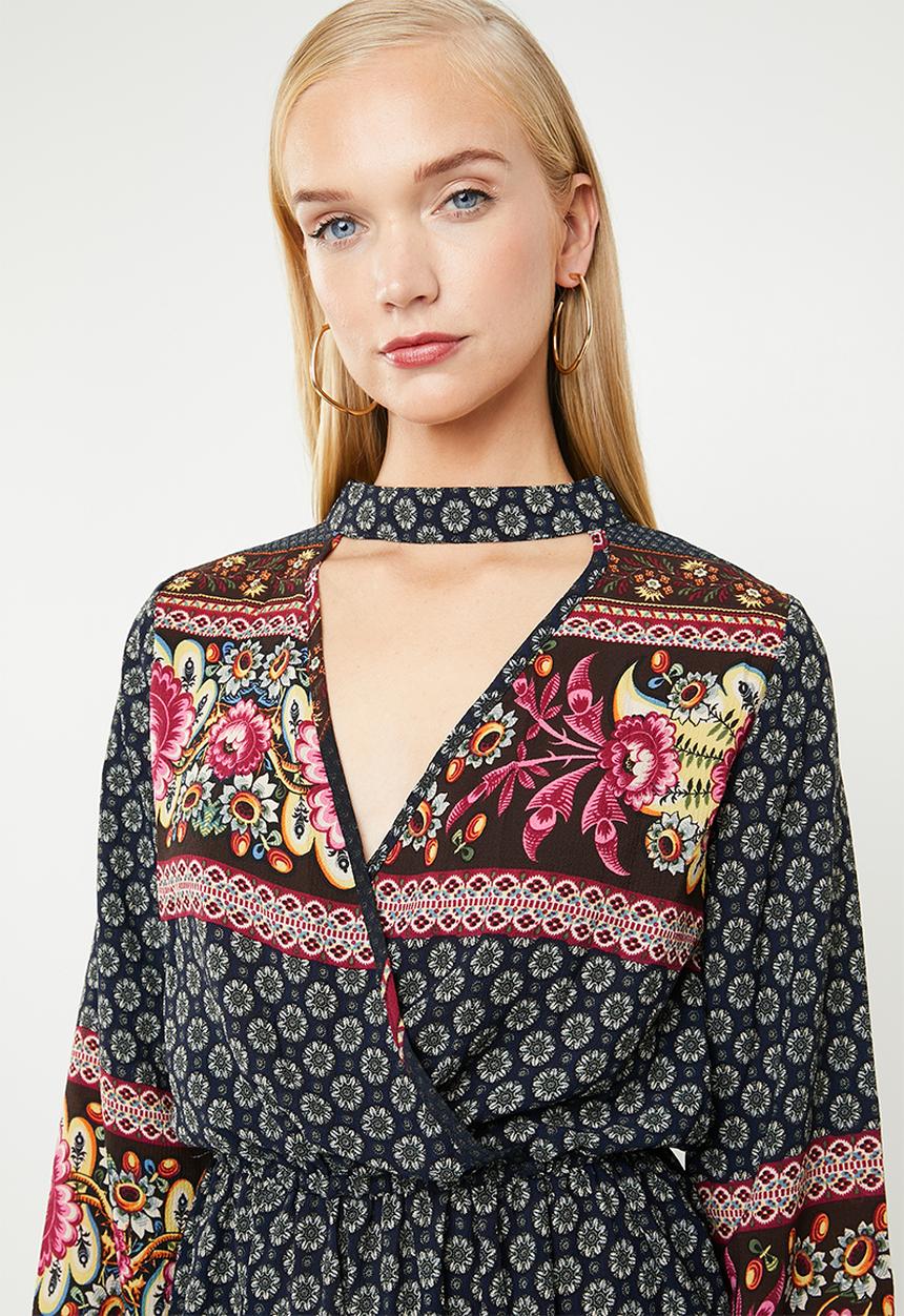 STYLE REPUBLIC - Bell sleeve maxi dress - multi 