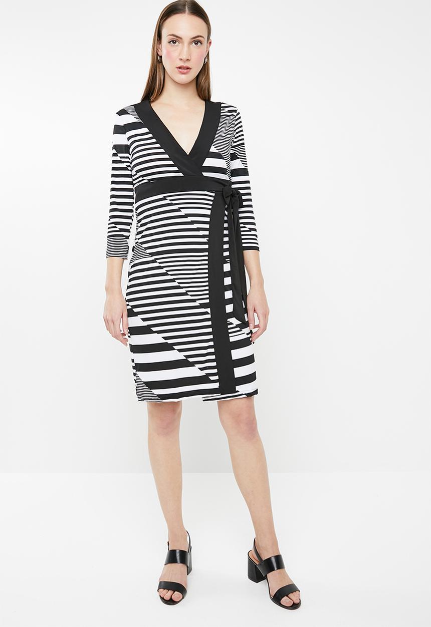 edit - 3/4 Sleeve Wrap Dress - multi