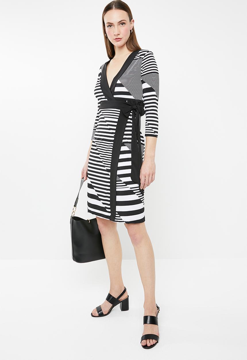 edit - 3/4 Sleeve Wrap Dress - multi