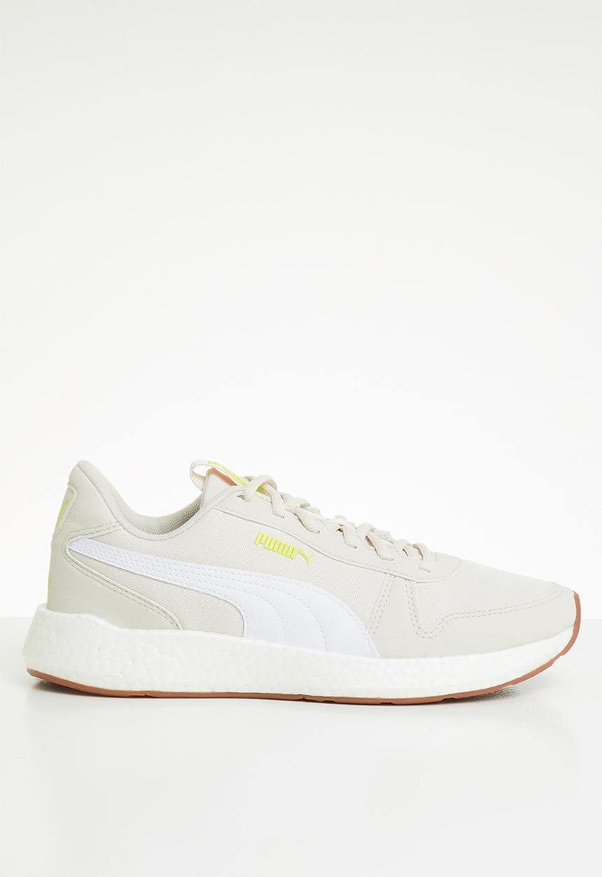 PUMA - Nrgy neko retro wns - pastel parchment & puma white