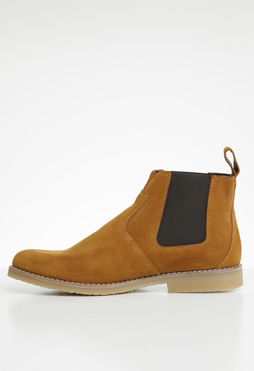 Superbalist - Kyle suede chelsea boot - tan