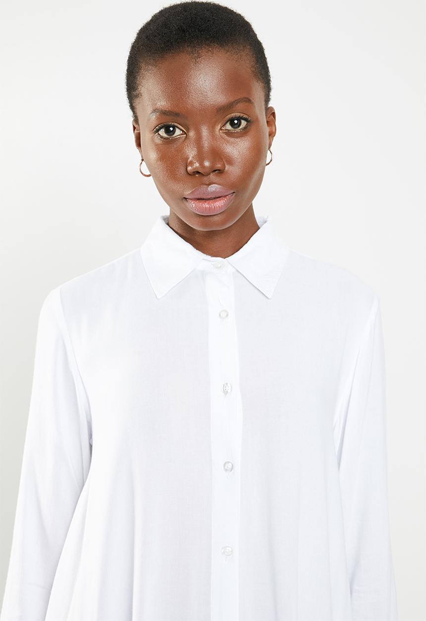STYLE REPUBLIC - Longer length shirt dress - white