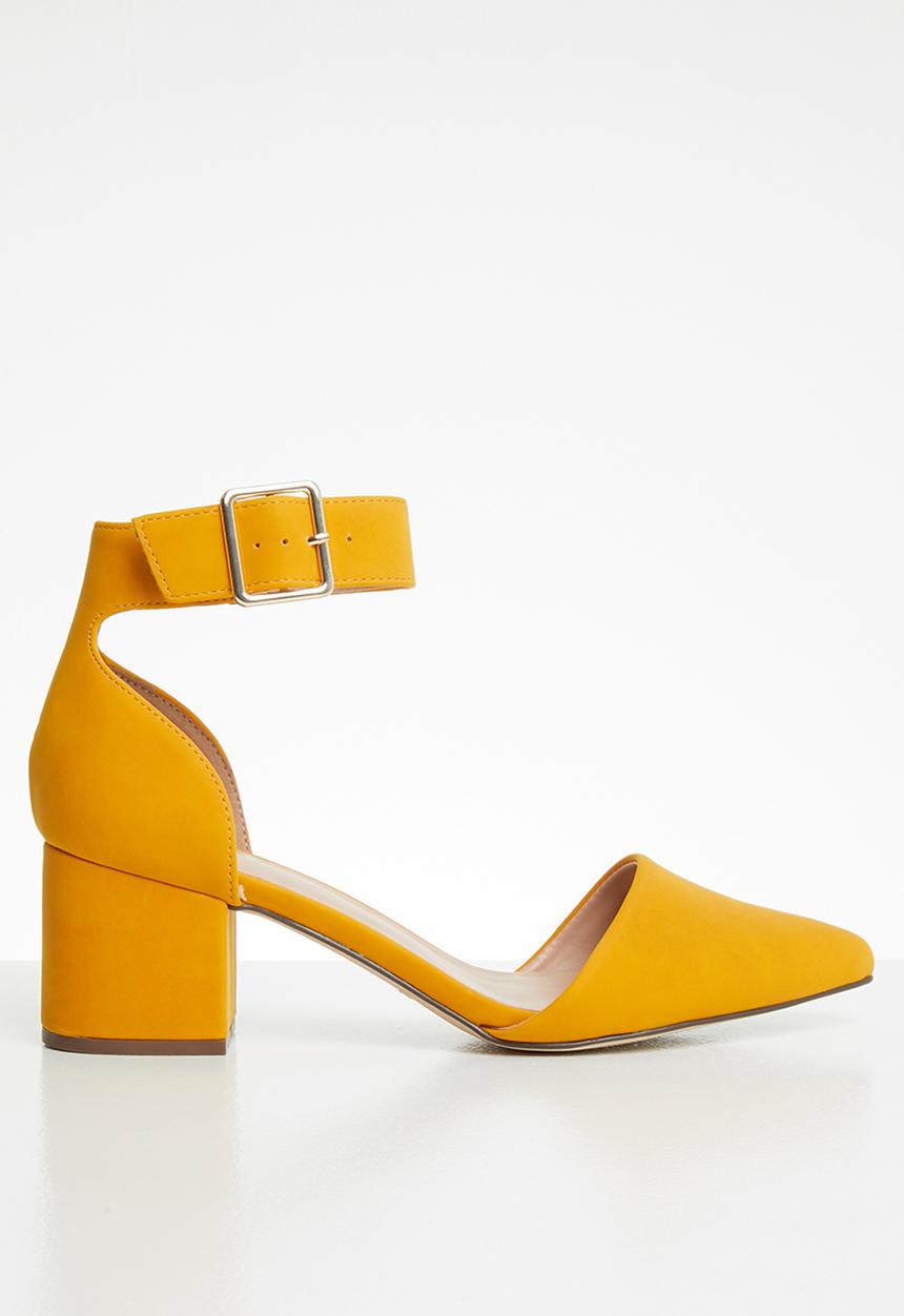 Call It Spring - Ankle strap heel - yellow