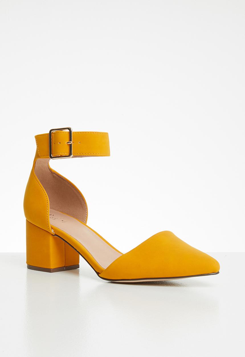 Call It Spring - Ankle strap heel - yellow