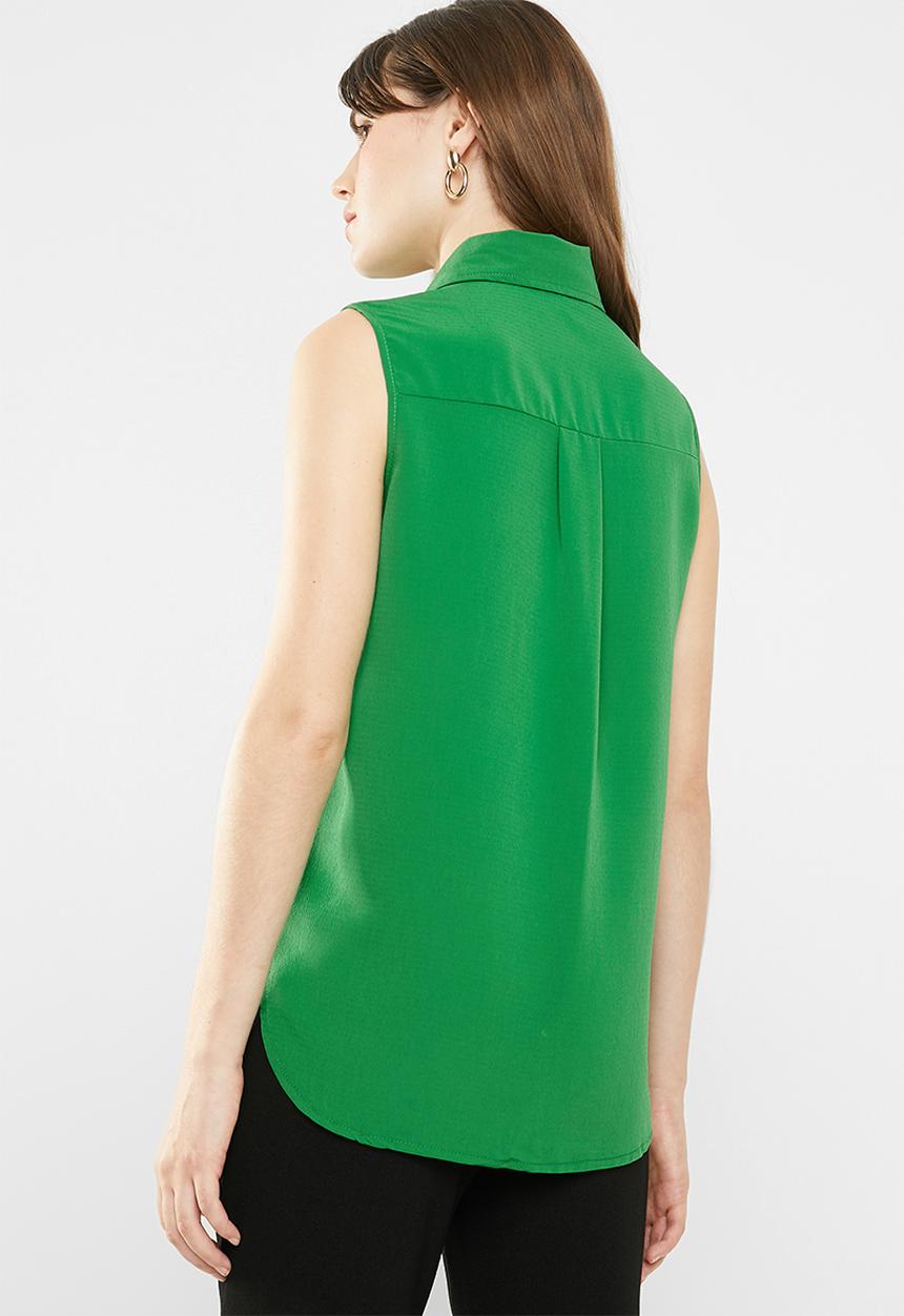 edit - Sleeveless button down blouse - green