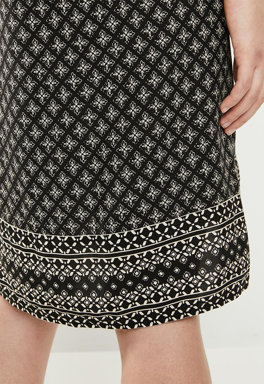 edit - Sleeveless tunic dress - black & white